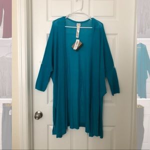NEW Chico’s Convertible Cardigan